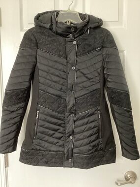 White House Black Market Black Quilted Lace Accent Hooded Puffer Jacket